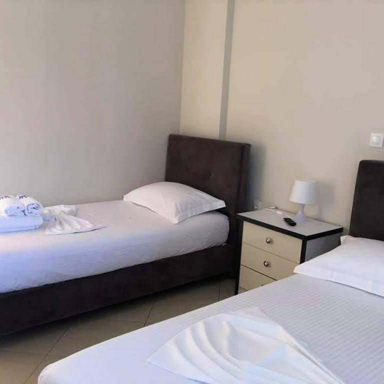 Himara Royal Hotel 외부 사진