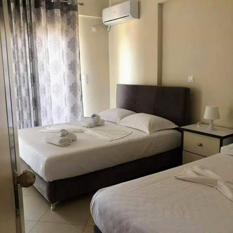 Himara Royal Hotel 외부 사진