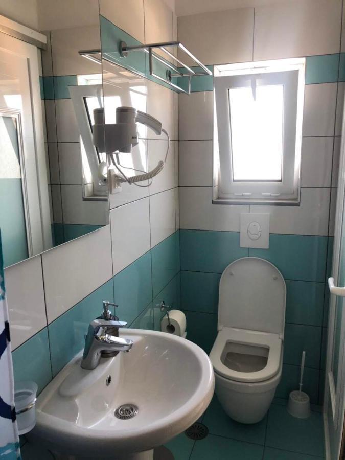Himara Royal Hotel 외부 사진
