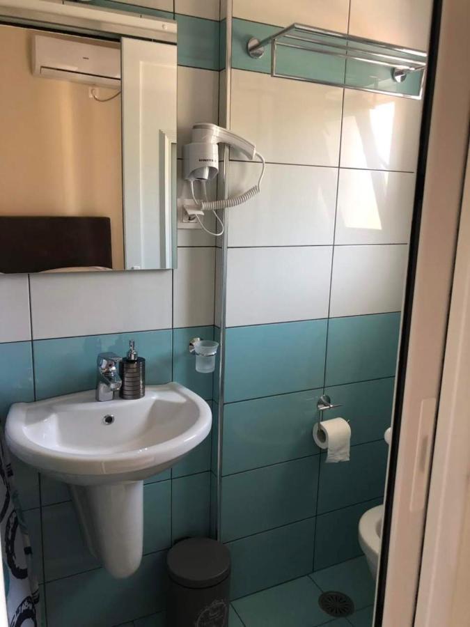Himara Royal Hotel 외부 사진