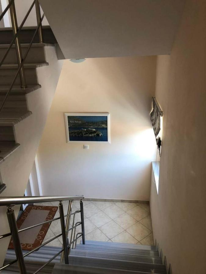 Himara Royal Hotel 외부 사진